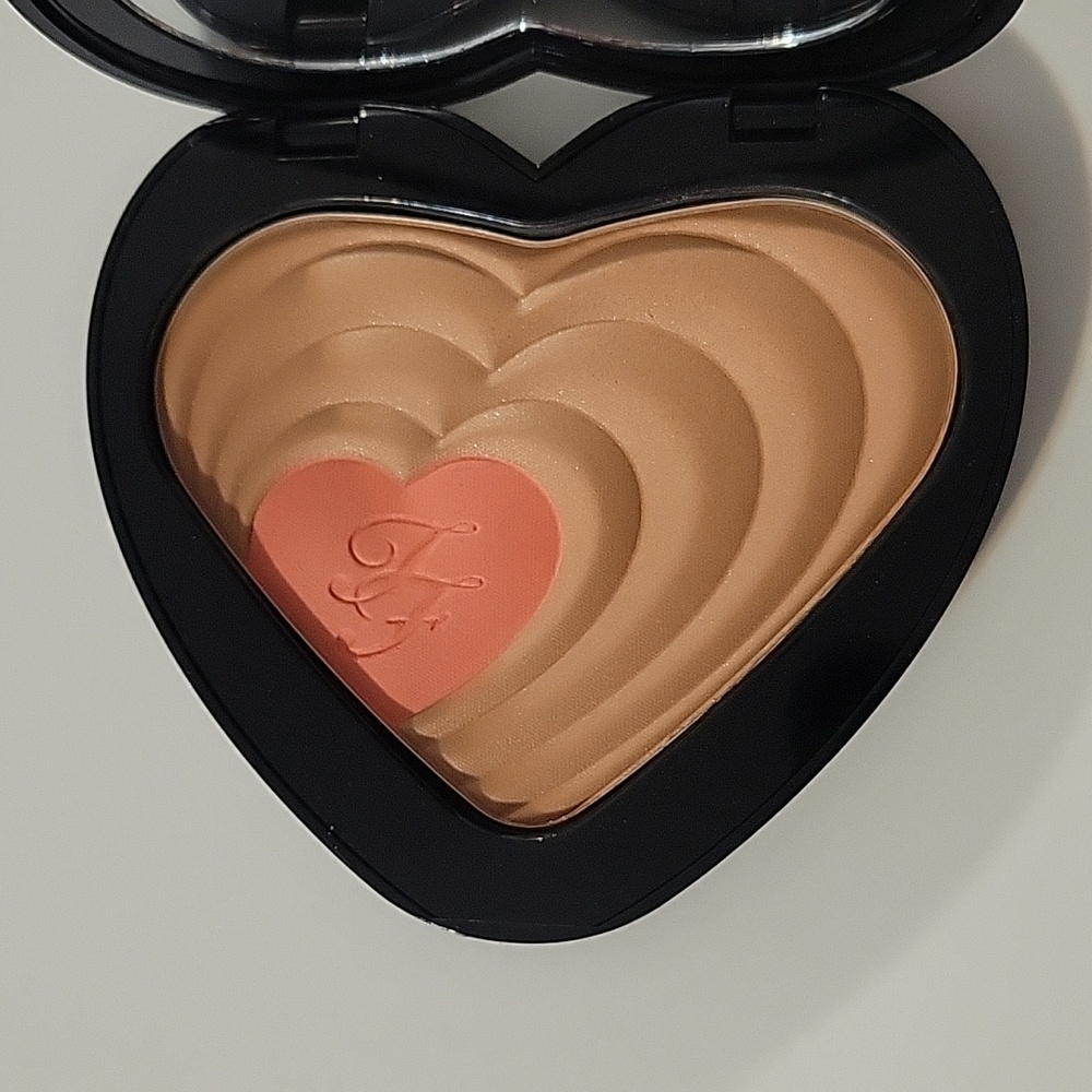 Too Faced Soul Mates Blushing Bronzer - Carrie & Big